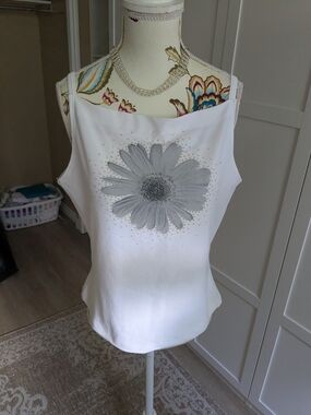 JM Collection White Sleeveless Top with Silver Floral Graphic